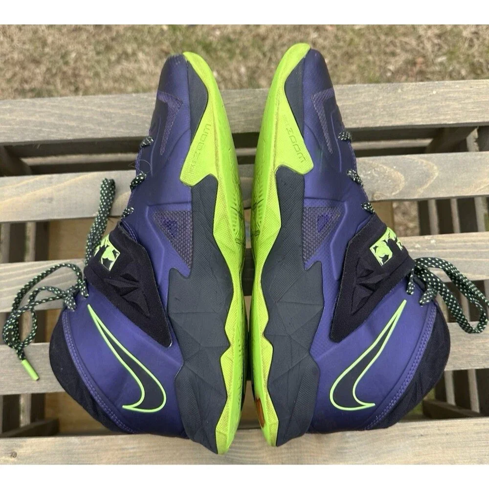 Nike Lebron Zoom Soldier 7 VII Mens Size 10 Basketball Court Purple Green Lime